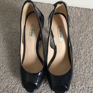 Guess peep toe pumps